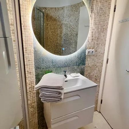 Apartament Cozy Two Bed Apartment.