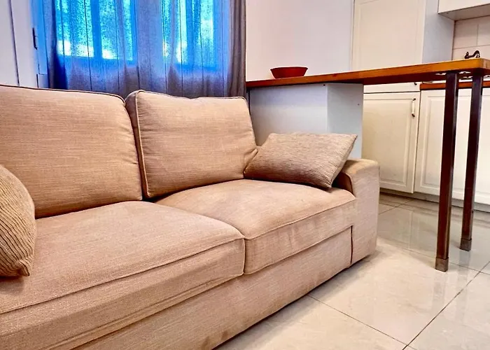 Cozy Two Bed Apartment. Apartment *