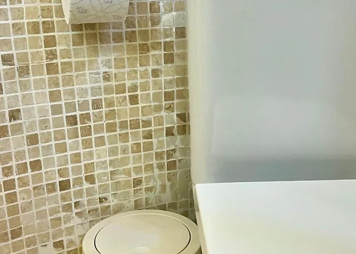 Cozy Two Bed Apartment. Apartment
